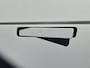 Hyundai Ioniq 5 Lounge 77.4 kWh / SOH 100% / Fabrieksgarantie tot 12-2027 / Dealer onderhouden / Trekhaak afneembaar / CCS snelladen / Warmtepomp / Head Up Display / Rondomzicht camera / Trekgewicht 1600 kg / Stuur- Stoel & Achterbank verwarming / Elektrische achterklep /