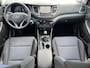 Hyundai Tucson 1.6 GDi Go! Cruise Control | Navigatie | Bluetooth | Afneembare Trekhaak |Stoel Verwarming | Achterbank Verwarming | Lane Assist | Lichtmetalen Velgen |  Dealer Onderhouden |