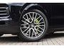 Porsche Cayenne 3.0 E-Hybrid 462pk Sport Chrono | Pano | Trekhaak | 360 Camera | Bose | Stuurverwarming | Luchtvering | Orig. NL |