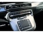 Mercedes-Benz V-klasse 300d / AMG / Exclusive / 6-Pers / INCL BTW-BPM / 360 Camera / Burmester / Vol Opties / NIEUWSTAAT!!