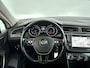 Volkswagen Tiguan 1.4 TSI Connected Series | Panoramadak | Parkeercamera | Stoelverwarming