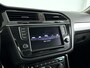 Volkswagen Tiguan 1.4 TSI Connected Series | Panoramadak | Parkeercamera | Stoelverwarming
