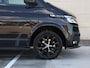 Volkswagen Transporter 2.0 TDI 150pk L2H1 30 DC Bulli DSG | Dubbele Cabine | Dubbele schuifdeur | Navigatie | ACC | Airco | Camera | App-connect | LED | DAB + | PDC | Trekhaak | 18"LM velgen | Front spoiler | Side bars | Betimmering |
