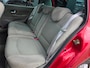 Renault Clio 1.4-16V Dynamique Luxe | AUTOMAAT | Met o.a. airco, elektrische ramen, bluetooth radio, en cruise!