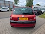 Renault Clio 1.4-16V Dynamique Luxe | AUTOMAAT | Met o.a. airco, elektrische ramen, bluetooth radio, en cruise!