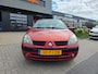 Renault Clio 1.4-16V Dynamique Luxe | AUTOMAAT | Met o.a. airco, elektrische ramen, bluetooth radio, en cruise!