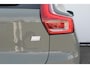 Volvo XC40 T5 262PK Automaat Plug-in hybrid Ultimate Dark / Adaptive cruise control / Trekhaak / Elektrische stoelen / Harman Kardon audio / Pilot assist / BLIS / Stoel en stuur verwarming / Elektrische achterklep / Parkeersensoren met 360 camera
