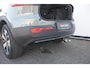 Volvo XC40 T5 262PK Automaat Plug-in hybrid Ultimate Dark / Adaptive cruise control / Trekhaak / Elektrische stoelen / Harman Kardon audio / Pilot assist / BLIS / Stoel en stuur verwarming / Elektrische achterklep / Parkeersensoren met 360 camera