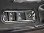 Mercedes-Benz A-klasse 250 e Business Solution AMG Panoramadak / Memorystoelen / 20 inch wielen