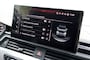 Audi A4 Avant 40 TFSI S-Line - 204 pk **Pano / Trekhaak / Navi / Carplay