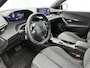 Peugeot 2008 SUV Allure Hybrid 145pk Automaat | Navigatie | Climate Control | Cruise Control | Parkeersensoren v+a | Armsteun | Digitaal instrumentenpaneel | DAB+ radio | Led koplampen | Donker getint glas | 17" lichtmetalen velgen |
