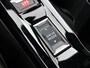 Peugeot 2008 SUV Allure Hybrid 145pk Automaat | Navigatie | Climate Control | Cruise Control | Parkeersensoren v+a | Armsteun | Keyless | Digitaal instrumentenpaneel | Draadloze Apple Carplay / Android Auto | Bluetooth | DAB+ radio | Led koplampen | Donker getint glas | 17" lichtmetalen velgen |