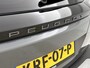 Peugeot 2008 SUV Allure Hybrid 145pk Automaat | Navigatie | Climate Control | Cruise Control | Parkeersensoren v+a | Armsteun | Keyless | Digitaal instrumentenpaneel | Draadloze Apple Carplay / Android Auto | Bluetooth | DAB+ radio | Led koplampen | Donker getint glas | 17" lichtmetalen velgen |