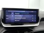 Peugeot 2008 SUV Allure Hybrid 145pk Automaat | Navigatie | Climate Control | Cruise Control | Parkeersensoren v+a | Armsteun | Keyless | Digitaal instrumentenpaneel | Draadloze Apple Carplay / Android Auto | Bluetooth | DAB+ radio | Led koplampen | Donker getint glas | 17" lichtmetalen velgen |