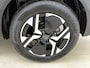 Peugeot 2008 SUV Allure Hybrid 145pk Automaat | Navigatie | Climate Control | Cruise Control | Parkeersensoren v+a | Armsteun | Digitaal instrumentenpaneel | DAB+ radio | Led koplampen | Donker getint glas | 17" lichtmetalen velgen |