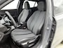 Peugeot 2008 SUV Allure Hybrid 145pk Automaat | Navigatie | Climate Control | Cruise Control | Parkeersensoren v+a | Armsteun | Digitaal instrumentenpaneel | DAB+ radio | Led koplampen | Donker getint glas | 17" lichtmetalen velgen |