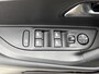 Peugeot 2008 SUV Allure Hybrid 145pk Automaat | Navigatie | Climate Control | Cruise Control | Parkeersensoren v+a | Armsteun | Keyless | Digitaal instrumentenpaneel | Draadloze Apple Carplay / Android Auto | Bluetooth | DAB+ radio | Led koplampen | Donker getint glas | 17" lichtmetalen velgen |