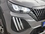 Peugeot 2008 SUV Allure Hybrid 145pk Automaat | Navigatie | Climate Control | Cruise Control | Parkeersensoren v+a | Armsteun | Keyless | Digitaal instrumentenpaneel | Draadloze Apple Carplay / Android Auto | Bluetooth | DAB+ radio | Led koplampen | Donker getint glas | 17" lichtmetalen velgen |