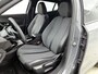 Peugeot 2008 SUV Allure Hybrid 145pk Automaat | Navigatie | Climate Control | Cruise Control | Parkeersensoren v+a | Armsteun | Keyless | Digitaal instrumentenpaneel | Draadloze Apple Carplay / Android Auto | Bluetooth | DAB+ radio | Led koplampen | Donker getint glas | 17" lichtmetalen velgen |