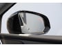 Volvo V60 B4 211PK Automaat Plus Dark / Trekhaak / Panoramadak / Keyless entry / Elektrische achterklep / Stoel - en stuurwielverwarming / BLIS / Adaptieve cruise control / Parkeersensoren met camera