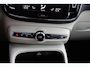 Volvo XC40 T5 Recharge Ultimate Dark | Stoelverwarming | 360° Camera | Pilot Assist | BLIS | H/K | Leder | Keyless