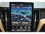 Volvo XC60 T6 350PK AWD Ultra Dark | Luchvering | Trekhaak | Schuifdak