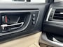 Subaru Outback 2.5i Premium / Trekhaak 2000 kg / 10-2017 / duurste uitvoering / zeer nette auto / goed onderhouden / pdc voor / Stoelverwarming / Bluetooth audio / Leren Bekleding /