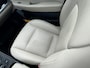 Subaru Outback 2.5i Premium / Trekhaak 2000 kg / 10-2017 / duurste uitvoering / zeer nette auto / goed onderhouden / pdc voor / Stoelverwarming / Bluetooth audio / Leren Bekleding /