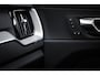 Volvo XC60 B4 Ultimate Bright | STOELVERWARMING | DAB | DRAADLOZE LADER | CAMERA | TREKHAAK | 19"