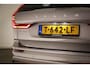 Volvo XC60 B4 Ultimate Bright | STOELVERWARMING | DAB | DRAADLOZE LADER | CAMERA | TREKHAAK | 19"
