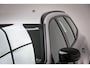 Volvo XC60 B4 Ultimate Bright | STOELVERWARMING | DAB | DRAADLOZE LADER | CAMERA | TREKHAAK | 19"