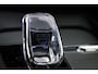 Volvo XC60 B4 Ultimate Bright | STOELVERWARMING | DAB | DRAADLOZE LADER | CAMERA | TREKHAAK | 19"