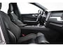 Volvo XC60 B4 Ultimate Bright | STOELVERWARMING | DAB | DRAADLOZE LADER | CAMERA | TREKHAAK | 19"