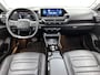 Citroën E-C4 Shine 50 kWh 136pk | Accu 92% | Navigatie | Panoramisch schuif-kanteldak | Achteruitrijcamera | Lederen comfortstoel elektrisch+verwarmd+massage | Climate Control | Adaptieve Cruise Control | Full Led koplampen | Head-up display | Parkeersensoren v+a | Keyless | Dodehoeksensor | Apple Carplay / Android Auto | Bluetooth | DAB+ radio | Donker getint glas | 18" lichtmetalen velgen |