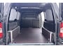 Peugeot e-Partner 136 L2 50 kWh Camera l PDC l Wireless Apple Carplay & Android Auto l TomTom Navigatie Full-Map l Airco l LED l Stoelverwarming l Binnenbetimmering & Laadvloer l
