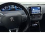 Peugeot 2008 1.2 PureTech Allure Camera l Apple Carplay & Android Auto l Climate Control l Cruise Control l DAB l LED l Privacy Glass Achter l PDC l Lichtmetalen Velgen 17''