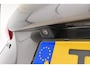 Peugeot 2008 1.2 PureTech Allure Camera l Apple Carplay & Android Auto l Climate Control l Cruise Control l DAB l LED l Privacy Glass Achter l PDC l Lichtmetalen Velgen 17''