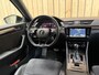 Skoda Superb Combi 1.5 TSI ACT Sportline Business Automaat | Stuurwiel, voorstoelen en achterbank verwarmd| LED verlichting | Adaptieve cruise control | Canton HiFi | Elektrisch bedienbare achterklep | Voorruitverwarming | Achteruitrijcamera