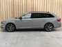 Skoda Superb Combi 1.5 TSI ACT Sportline Business Automaat | Stuurwiel, voorstoelen en achterbank verwarmd| LED verlichting | Adaptieve cruise control | Canton HiFi | Elektrisch bedienbare achterklep | Voorruitverwarming | Achteruitrijcamera