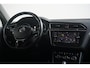 Volkswagen Tiguan 1.5 TSI ACT Comfortline Business | Trekhaak Wegklapbaar | Adaptive Cruise | 1e Eigenaar |