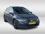 Volkswagen Golf 1.5 eTSI 130PK DSG Life / Panoramadak / Trekhaak / Digital Cockpit Pro / App Connect / 17'' LMV / VW