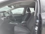 Volkswagen Golf 1.5 eTSI 130PK DSG Life / Panoramadak / Trekhaak / Digital Cockpit Pro / App Connect / 17'' LMV / VW