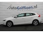 Volvo V40 1.6 T2 Kinetic nette hatchback met nieuwe APK bij aflevering