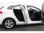 Volvo V40 1.6 T2 Kinetic nette hatchback met nieuwe APK bij aflevering