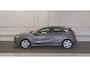 Mercedes-Benz A-klasse 180 Ambition Leer Navi Camera LED Parkeerhulp voor & achter Mooi!