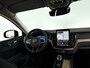 Volvo XC60 T6 Plug-in hybrid AWD Ultra Dark | Panoramadak | 360° camera | Luchtvering | Head-up display | Harman Kardon | Stoel- en stuurverwarming | Trekhaak