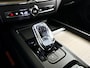 Volvo XC60 T6 Plug-in hybrid AWD Ultra Dark | Panoramadak | 360° camera | Luchtvering | Head-up display | Harman Kardon | Stoel- en stuurverwarming | Trekhaak