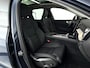 Volvo XC60 T6 Plug-in hybrid AWD Ultra Dark | Panoramadak | 360° camera | Luchtvering | Head-up display | Harman Kardon | Stoel- en stuurverwarming | Trekhaak