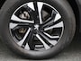 Peugeot e-2008 EV Allure 50 kWh | 3-FASE | APPLE CARPLAY - ANDROID AUTO | CLIMATE CONTROL | CRUISE CONTROL | PRIVACY GLASS | LED VERLICHTING | LICHTMETALEN VELGEN |
