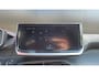 Peugeot 2008 GT | Active Safety Brake met camera en radar (automatisch noodremsysteem) met Distance Alert (waarschuwing dreigende aanrijding) | Advanced Active Safety Brake met camera en radar | Climate Control